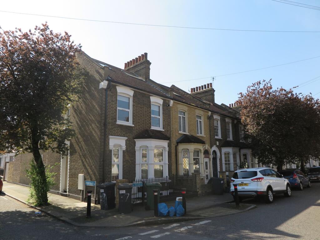 1 bed Flat Share for rent in Deptford. From Oliver Jaques - Surrey Quays 1 bed Flat Share for rent in Deptford. From Oliver Jaques - Surrey Quays