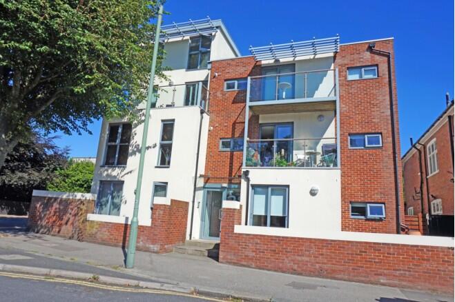 1 bed Apartment for rent in Brighton and Hove. From King & Chasemore Lettings - Hove