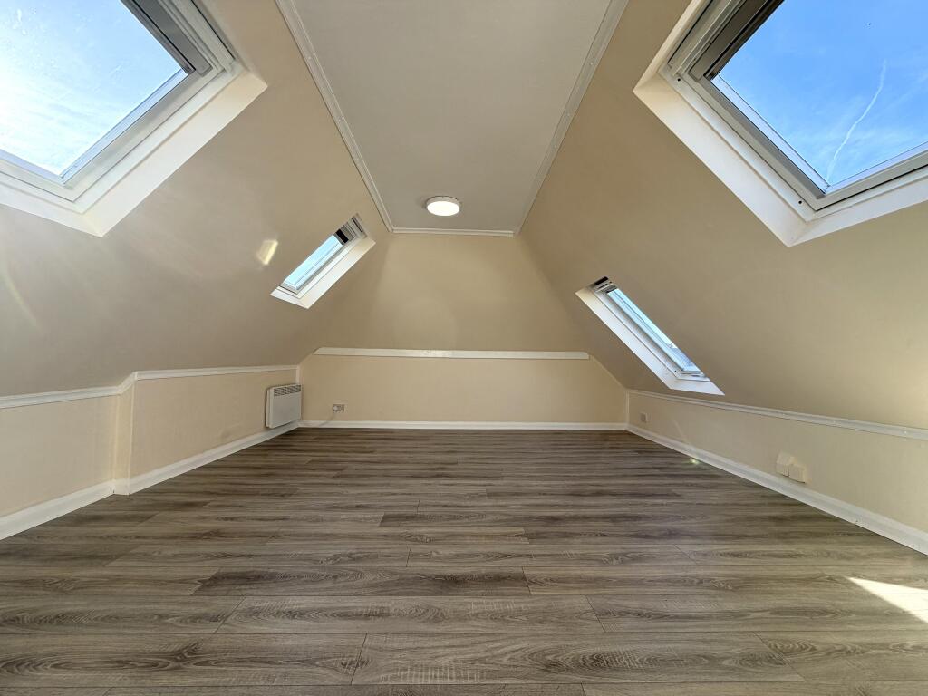 0 bed Studio for rent in Portslade-by-Sea. From King & Chasemore Lettings - Hove