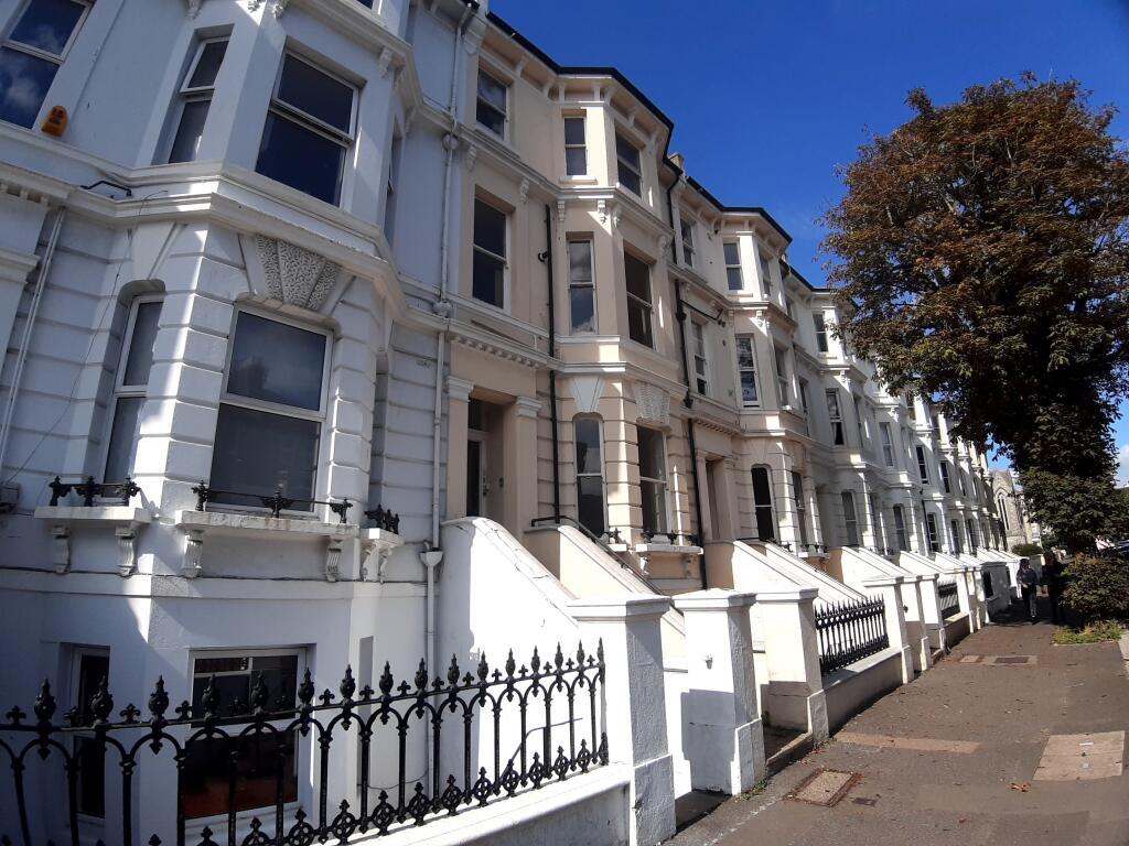 1 bed 1st Floor Flat for rent in Brighton and Hove. From King & Chasemore Lettings - Hove