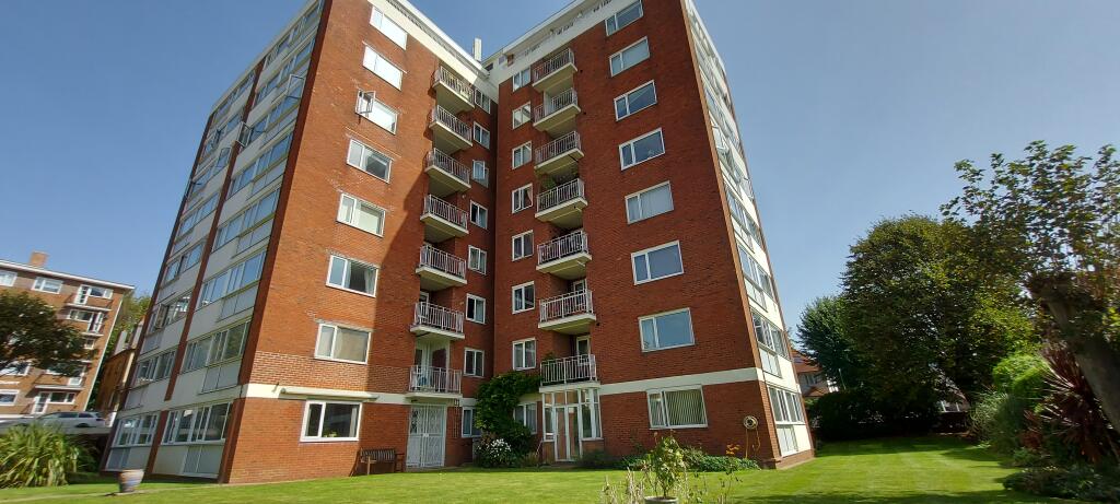 2 bed 1st Floor Flat for rent in Brighton and Hove. From King & Chasemore Lettings - Hove 2 bed 1st Floor Flat for rent in Brighton and Hove. From King & Chasemore Lettings - Hove