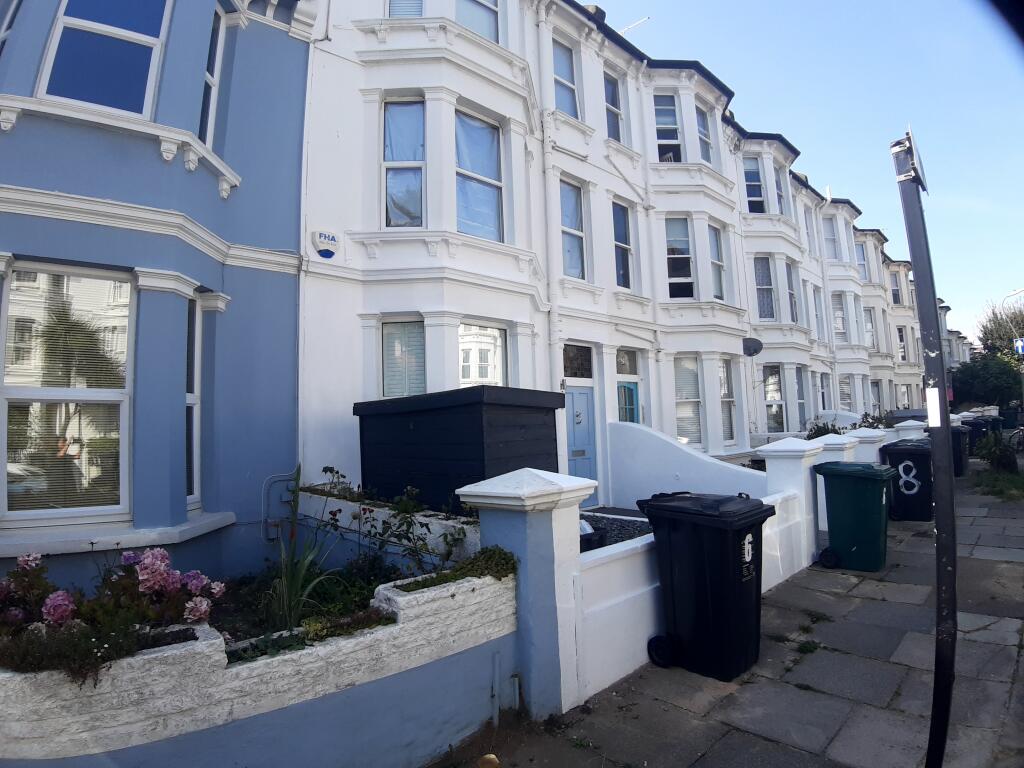2 bed Apartment for rent in Brighton and Hove. From King & Chasemore Lettings - Hove