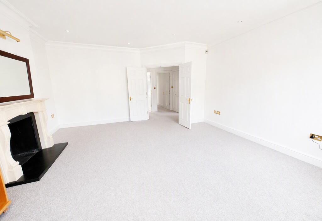 3 bed 1st Floor Flat for rent in Portslade-by-Sea. From King & Chasemore Lettings - Hove