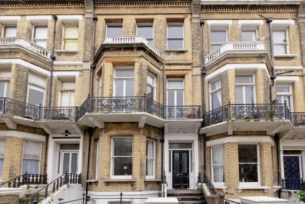 2 bed Apartment for rent in Brighton and Hove. From King & Chasemore Lettings - Hove