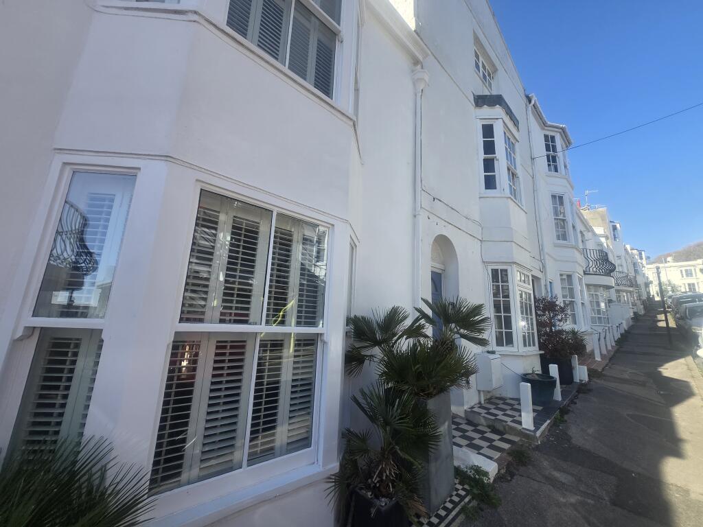 2 bed 1st Floor Flat for rent in Brighton and Hove. From King & Chasemore Lettings - Hove