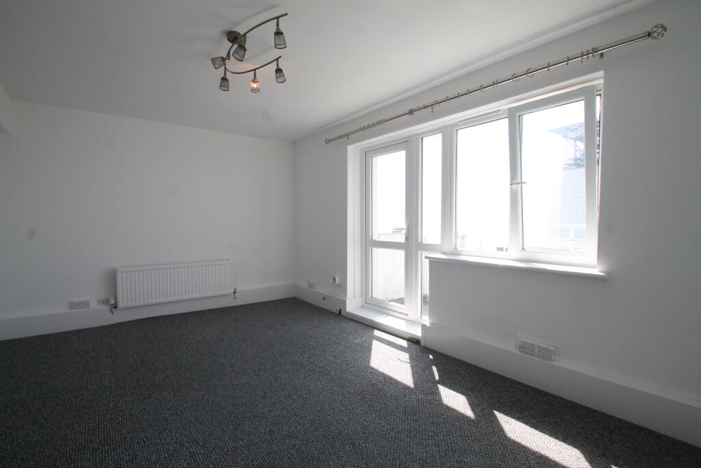2 bed 1st Floor Flat for rent in Ovingdean. From King & Chasemore Lettings - Lewes Road - Brighton