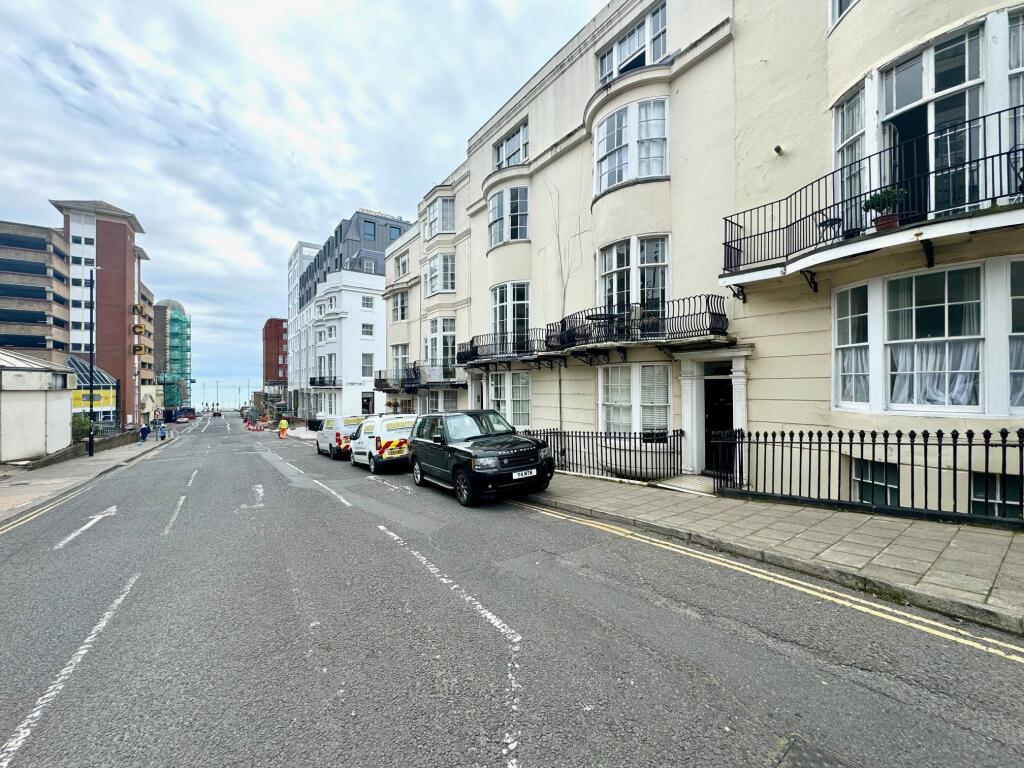 1 bed Apartment for rent in Brighton and Hove. From King & Chasemore Lettings - Lewes Road - Brighton