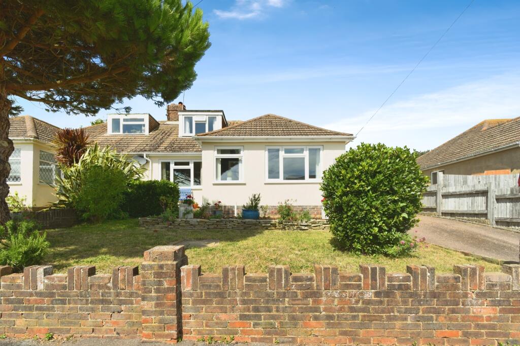 4 bed Bungalow for rent in Rottingdean. From King & Chasemore Lettings - Saltdean
