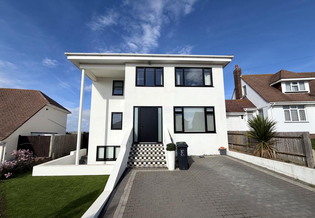 3 bed Detached for rent in Rottingdean. From King & Chasemore Lettings - Saltdean 3 bed Detached for rent in Rottingdean. From King & Chasemore Lettings - Saltdean