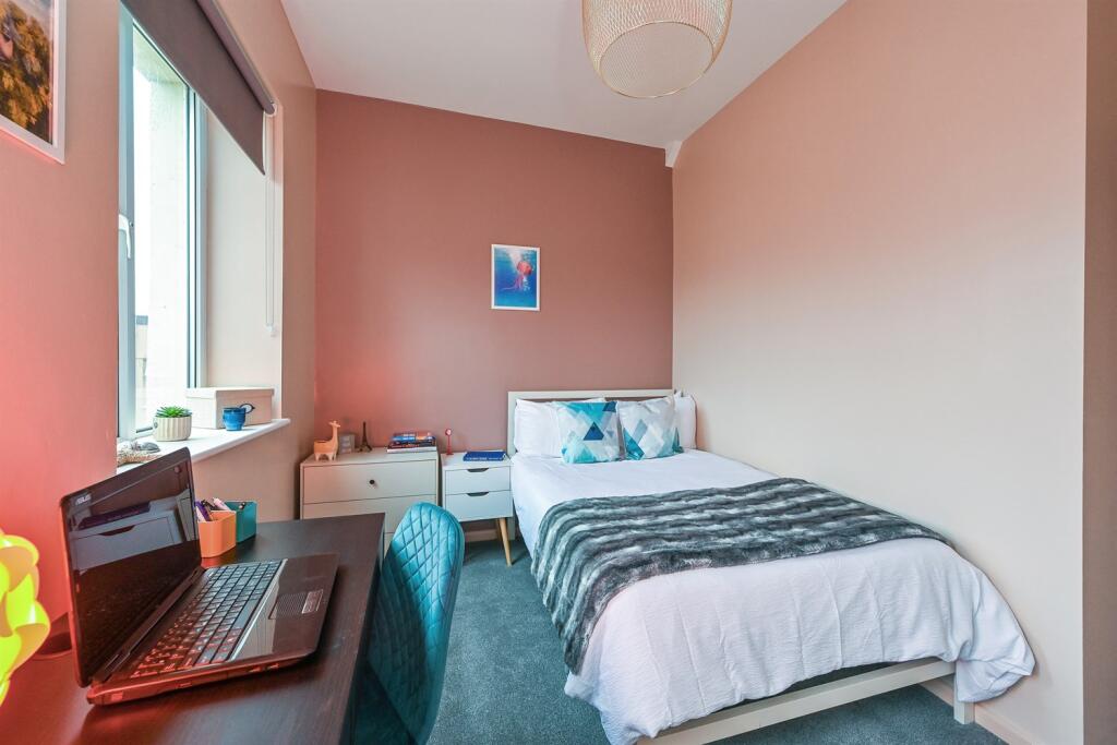 1 bed Detached for rent in Pontypridd. From FlatHomes Property Services - Cardiff