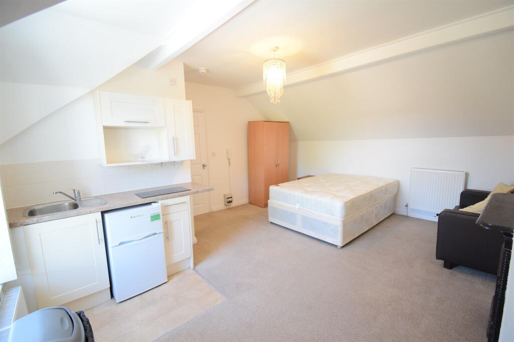 1 bed Detached for rent in Cardiff. From FlatHomes Property Services - Cardiff