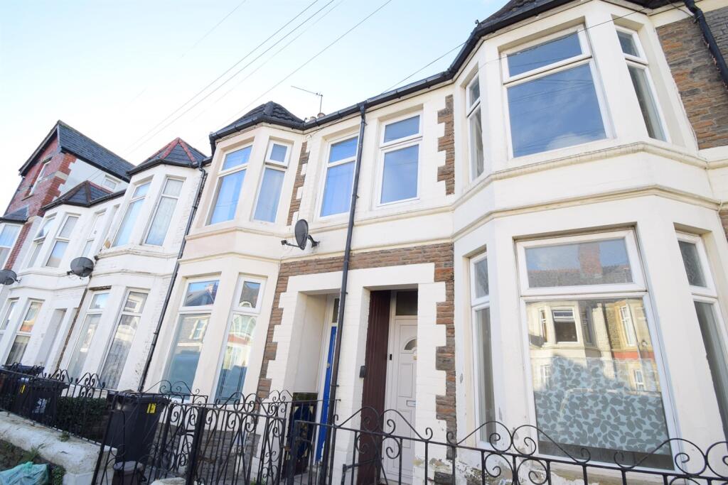 3 bed Mid Terraced House for rent in Cardiff. From FlatHomes Property Services - Cardiff