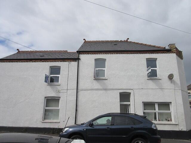 3 bed 1st Floor Flat for rent in Barry. From FlatHomes Property Services - Cardiff