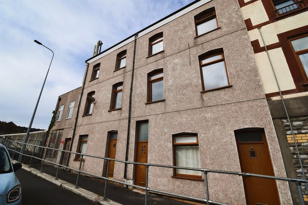1 bed 1st Floor Flat for rent in Cardiff. From FlatHomes Property Services - Cardiff