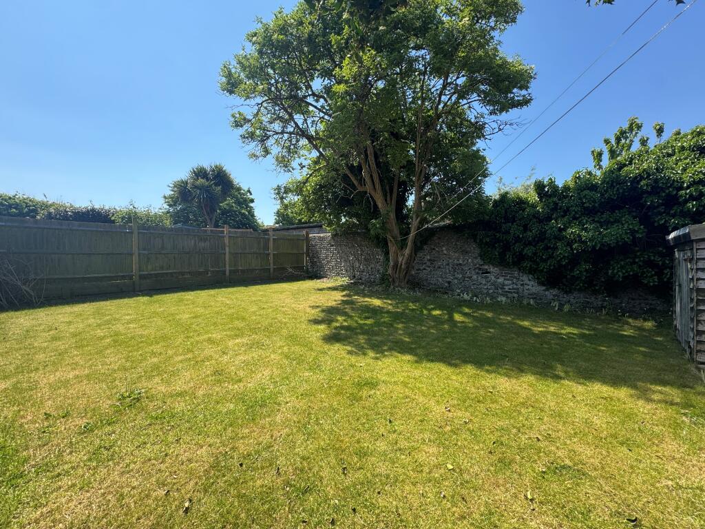 1 bed 1st Floor Flat for rent in Worthing. From King & Chasemore Lettings - Worthing