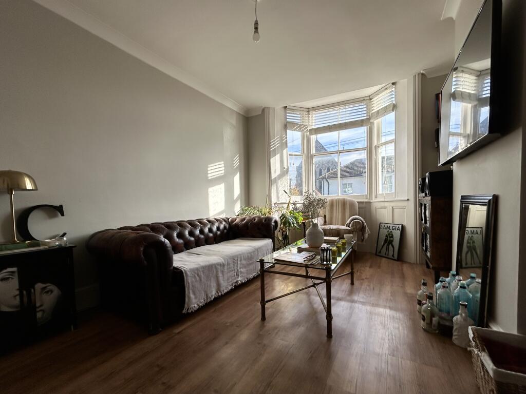 2 bed Annexe for rent in Worthing. From King & Chasemore Lettings - Worthing 2 bed Annexe for rent in Worthing. From King & Chasemore Lettings - Worthing