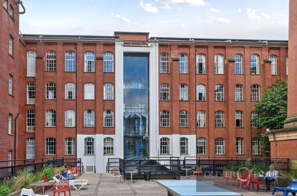 1 bed 1st Floor Flat for rent in Bow. From Oliver Jaques - Bow