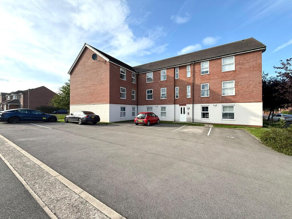 2 bed Apartment for rent in Childer Thornton. From Platinum Independent Estate Agents - Little Sutton