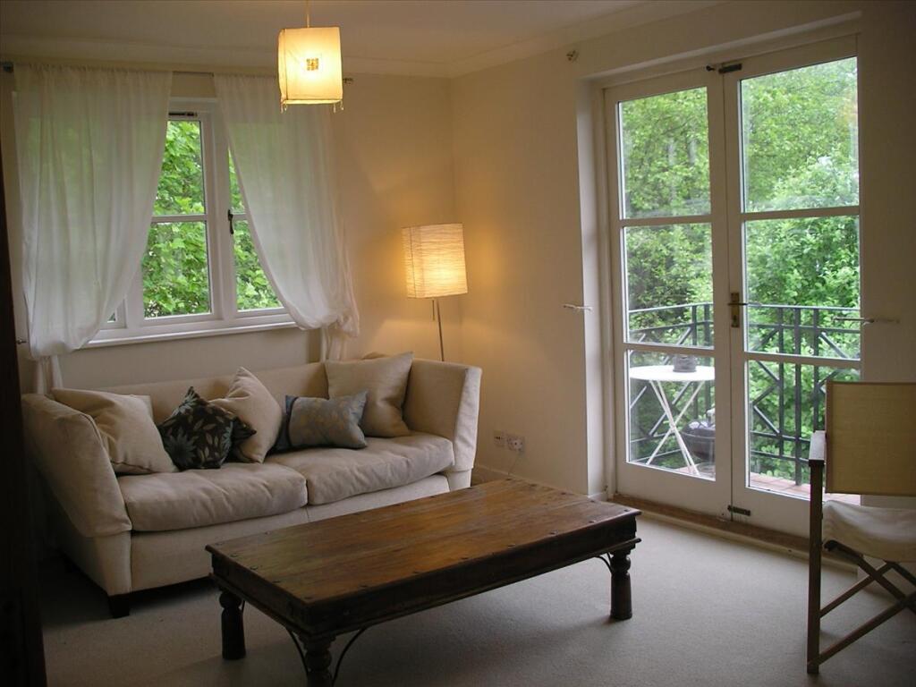 1 bed Apartment for rent in Fulham. From Lawson Rutter