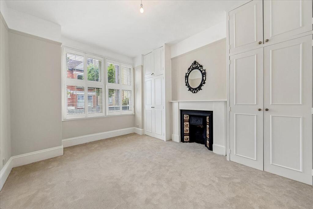 2 bed Apartment for rent in Fulham. From Lawson Rutter