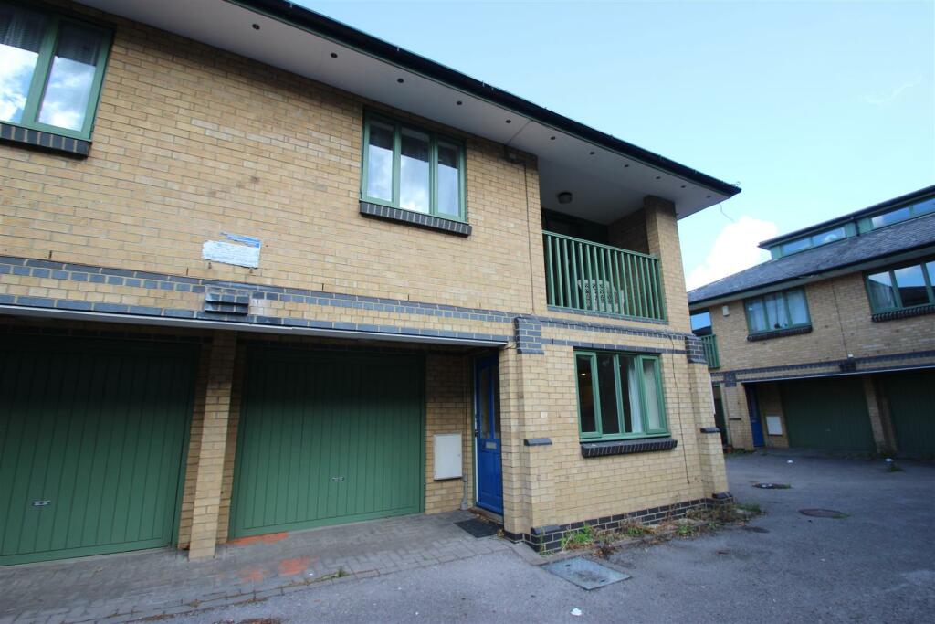 3 bed Detached for rent in Sandford-on-Thames. From North Oxford Property Service - Oxford