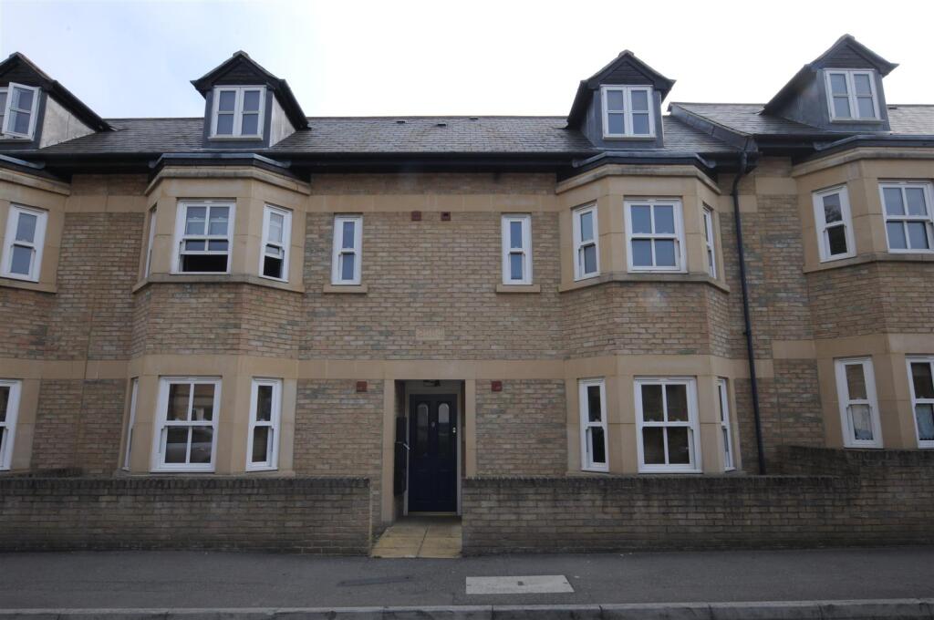 1 bed 1st Floor Flat for rent in Sandford-on-Thames. From North Oxford Property Service - Oxford 1 bed 1st Floor Flat for rent in Sandford-on-Thames. From North Oxford Property Service - Oxford