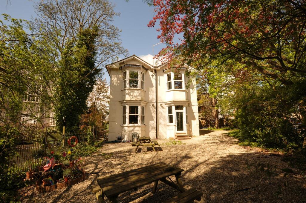 1 bed 1st Floor Flat for rent in Oxford. From North Oxford Property Service - Oxford