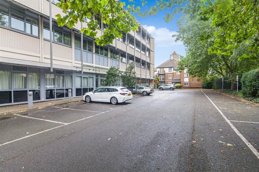 1 bed 1st Floor Flat for rent in Sandford-on-Thames. From North Oxford Property Service - Oxford
