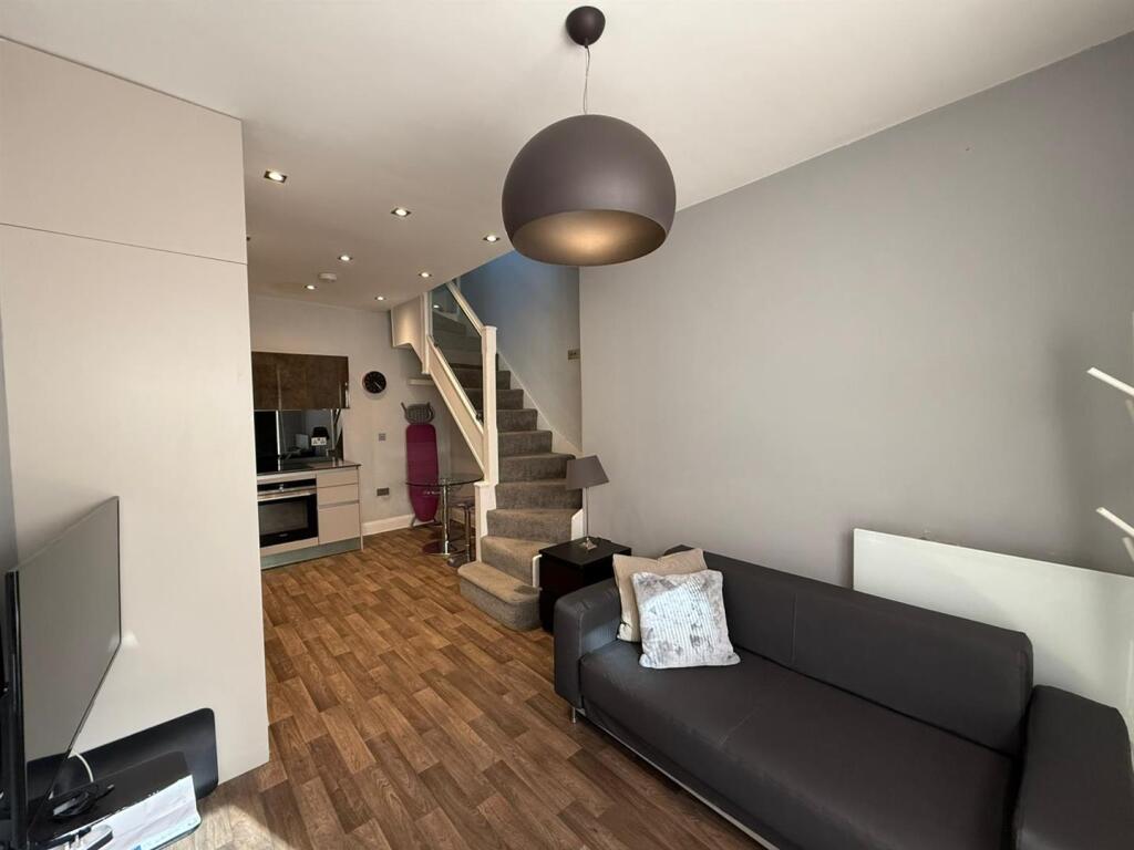 1 bed 1st Floor Flat for rent in Oxford. From North Oxford Property Service - Oxford