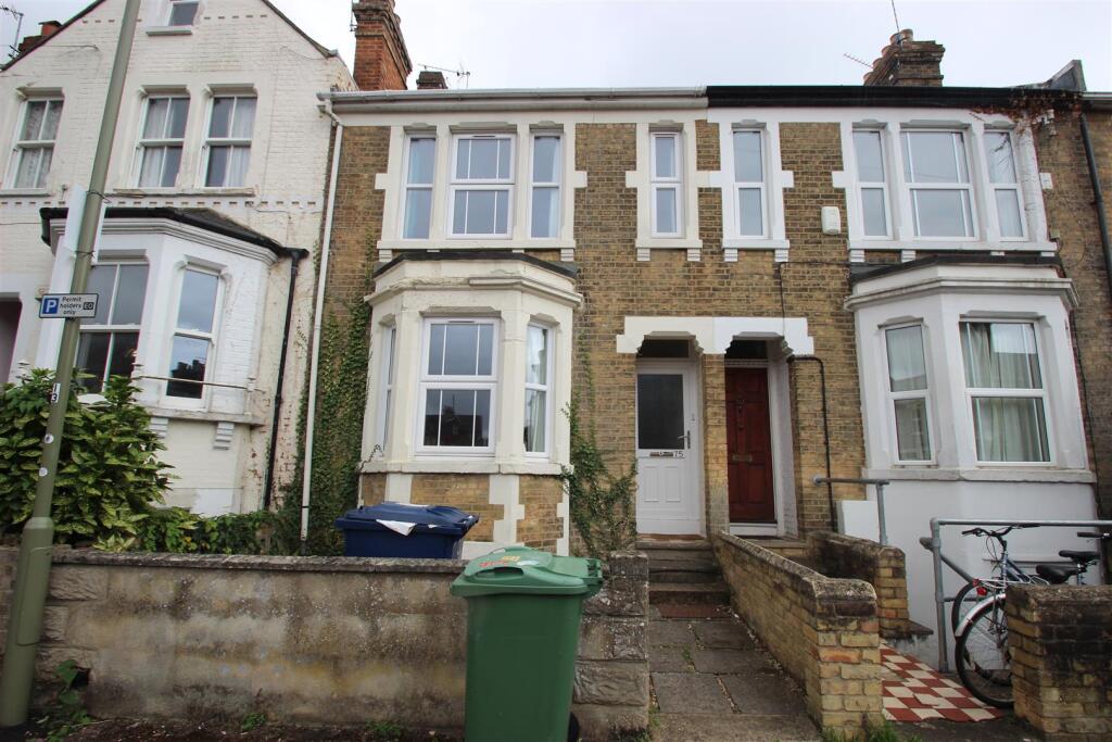 4 bed Detached for rent in Sandford-on-Thames. From North Oxford Property Service - Oxford