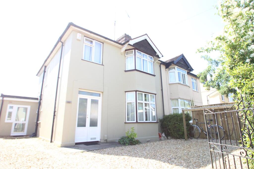 5 bed Detached for rent in Sandford-on-Thames. From North Oxford Property Service - Oxford 5 bed Detached for rent in Sandford-on-Thames. From North Oxford Property Service - Oxford