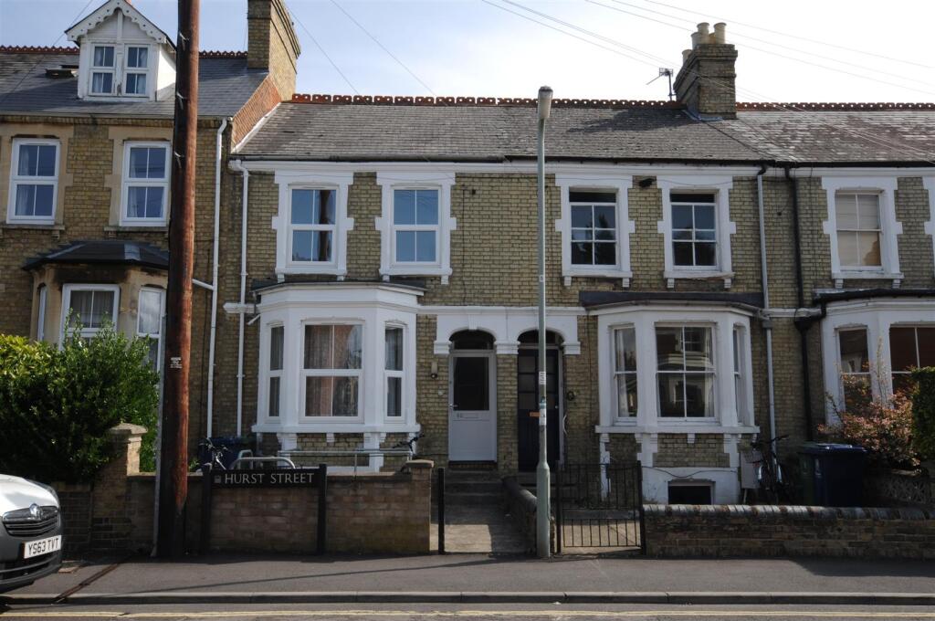 5 bed Detached for rent in Sandford-on-Thames. From North Oxford Property Service - Oxford 5 bed Detached for rent in Sandford-on-Thames. From North Oxford Property Service - Oxford