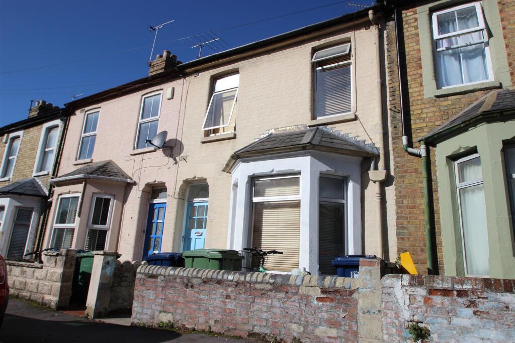 6 bed Detached for rent in Sandford-on-Thames. From North Oxford Property Service - Oxford 6 bed Detached for rent in Sandford-on-Thames. From North Oxford Property Service - Oxford