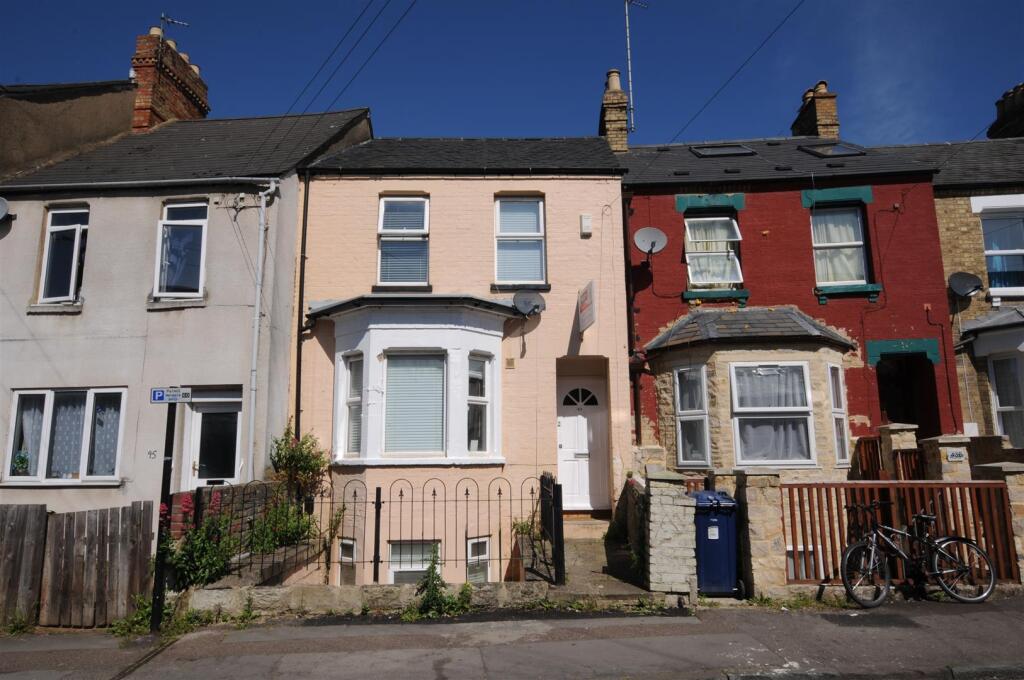 6 bed Detached for rent in Sandford-on-Thames. From North Oxford Property Service - Oxford