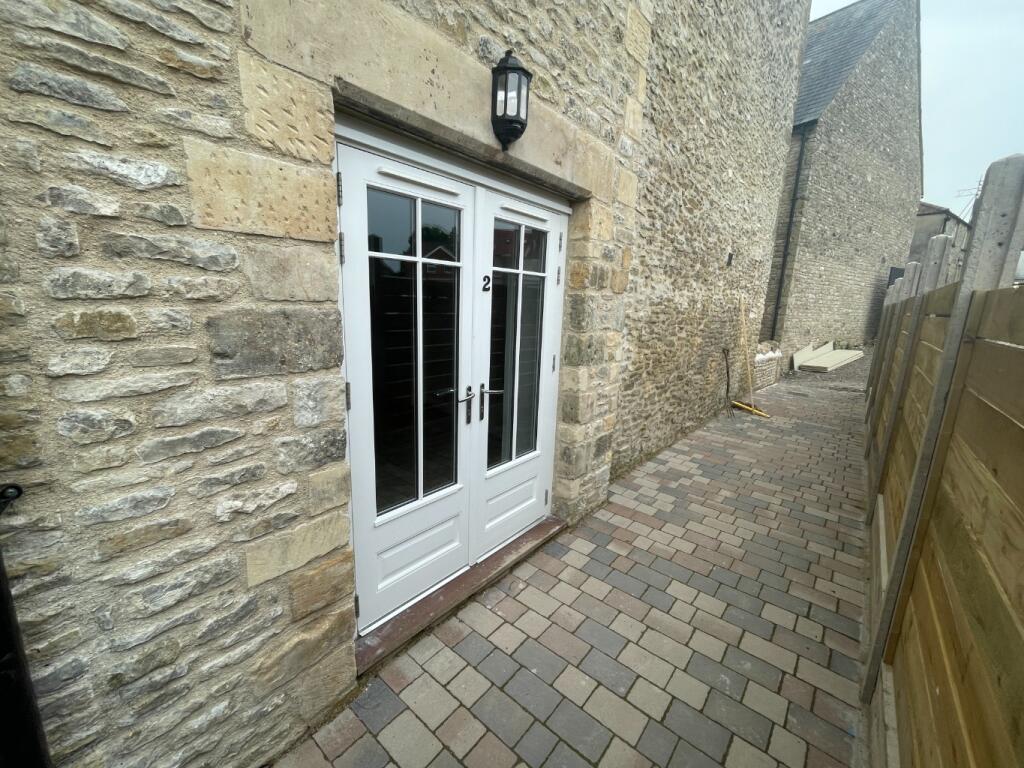 1 bed Semi-Detached House for rent in Shepton Mallet. From Allen Residential