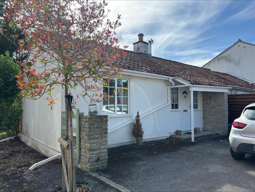 1 bed Semi-detached bungalow for rent in . From Allen Residential - Paulton