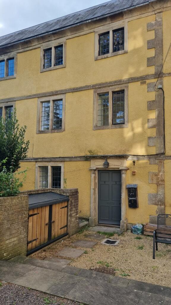 2 bed Mid Terraced House for rent in Shepton Mallet. From Allen Residential - Paulton