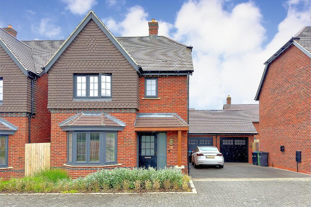 3 bed Detached for rent in Woburn Sands. From Prestige Estates - Milton Keynes