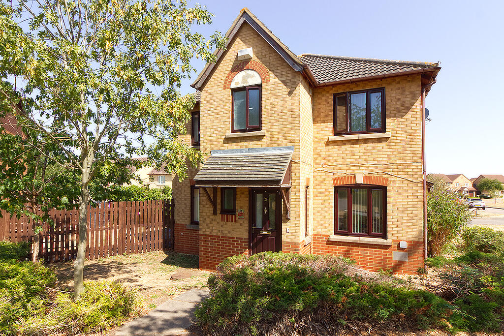 3 bed Semi Detached for rent in Milton Keynes. From Prestige Estates - Milton Keynes