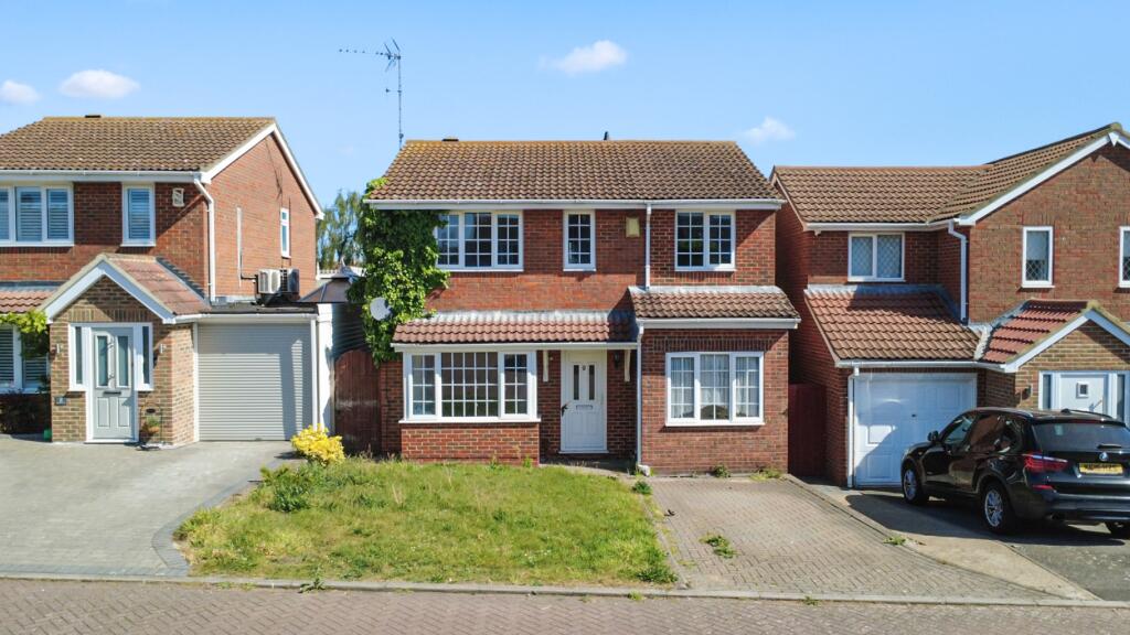 5 bed Detached for rent in Gravesend. From Town and City Homes - Dartford