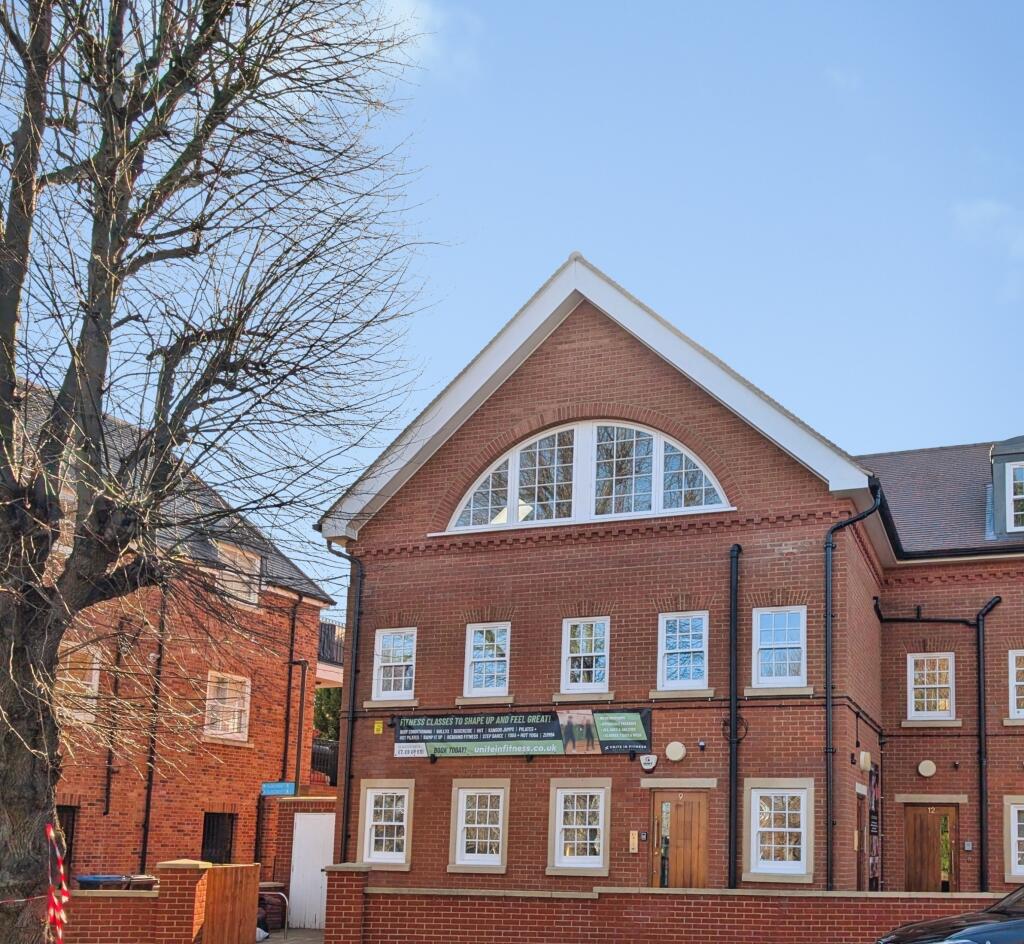 2 bed 1st Floor Flat for rent in Edmonton. From Belvoir - Enfield