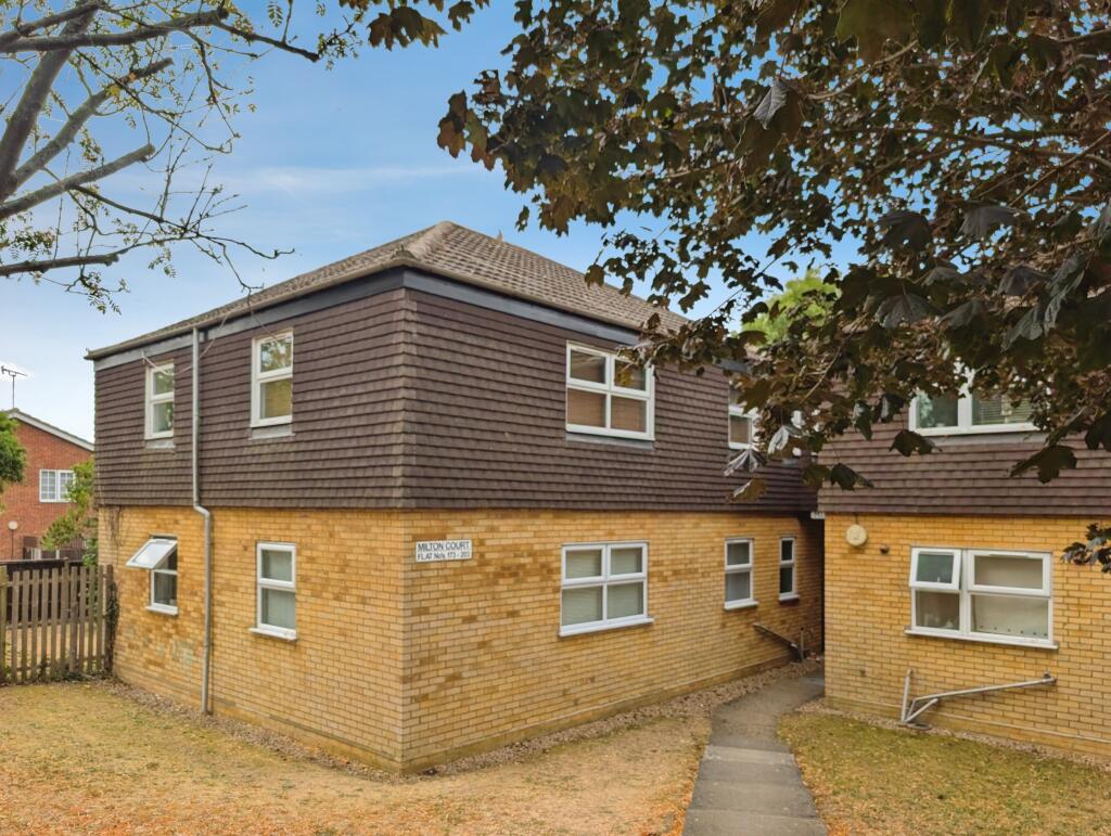 1 bed 1st Floor Flat for rent in Goff's Oak. From Belvoir - Enfield