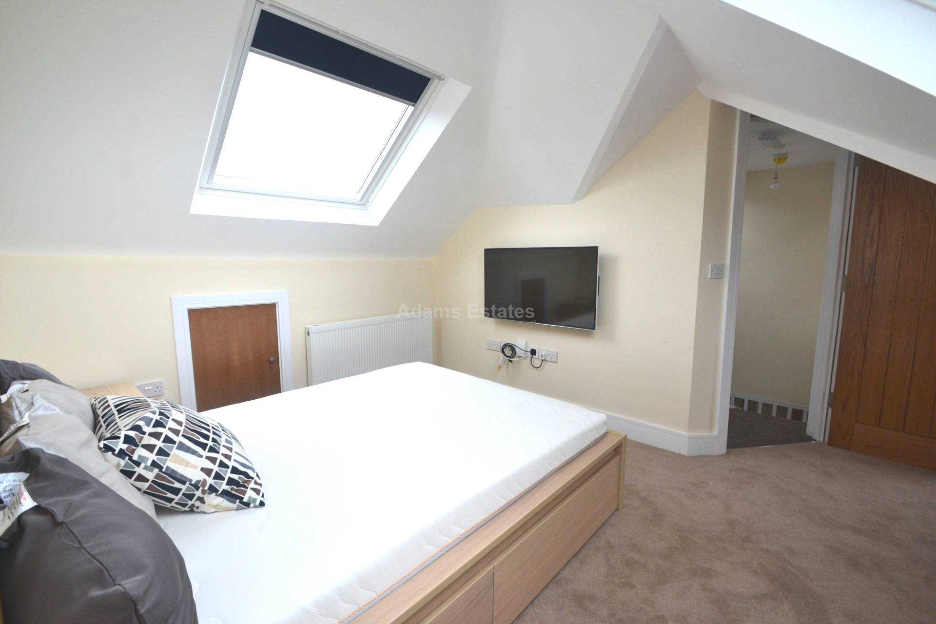 1 bed House Share for rent in Reading. From Student Holmes - University Office