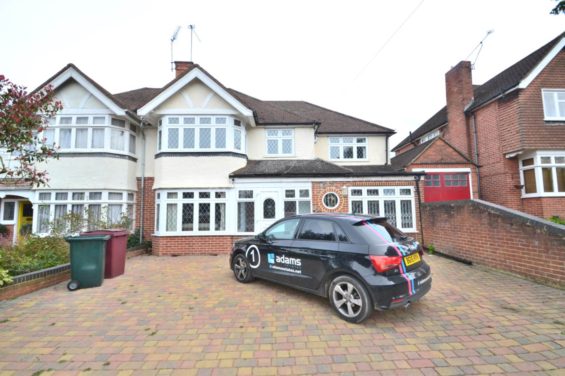 5 bed Semi Detached for rent in Reading. From Student Holmes - University Office