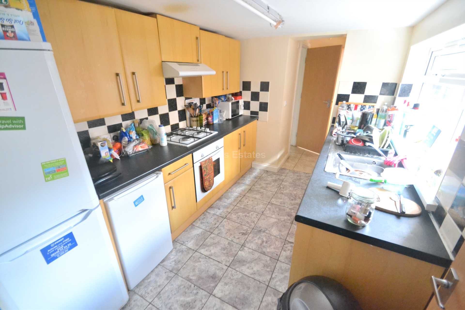 6 bed Mid Terraced House for rent in Reading. From Student Holmes - University Office 6 bed Mid Terraced House for rent in Reading. From Student Holmes - University Office