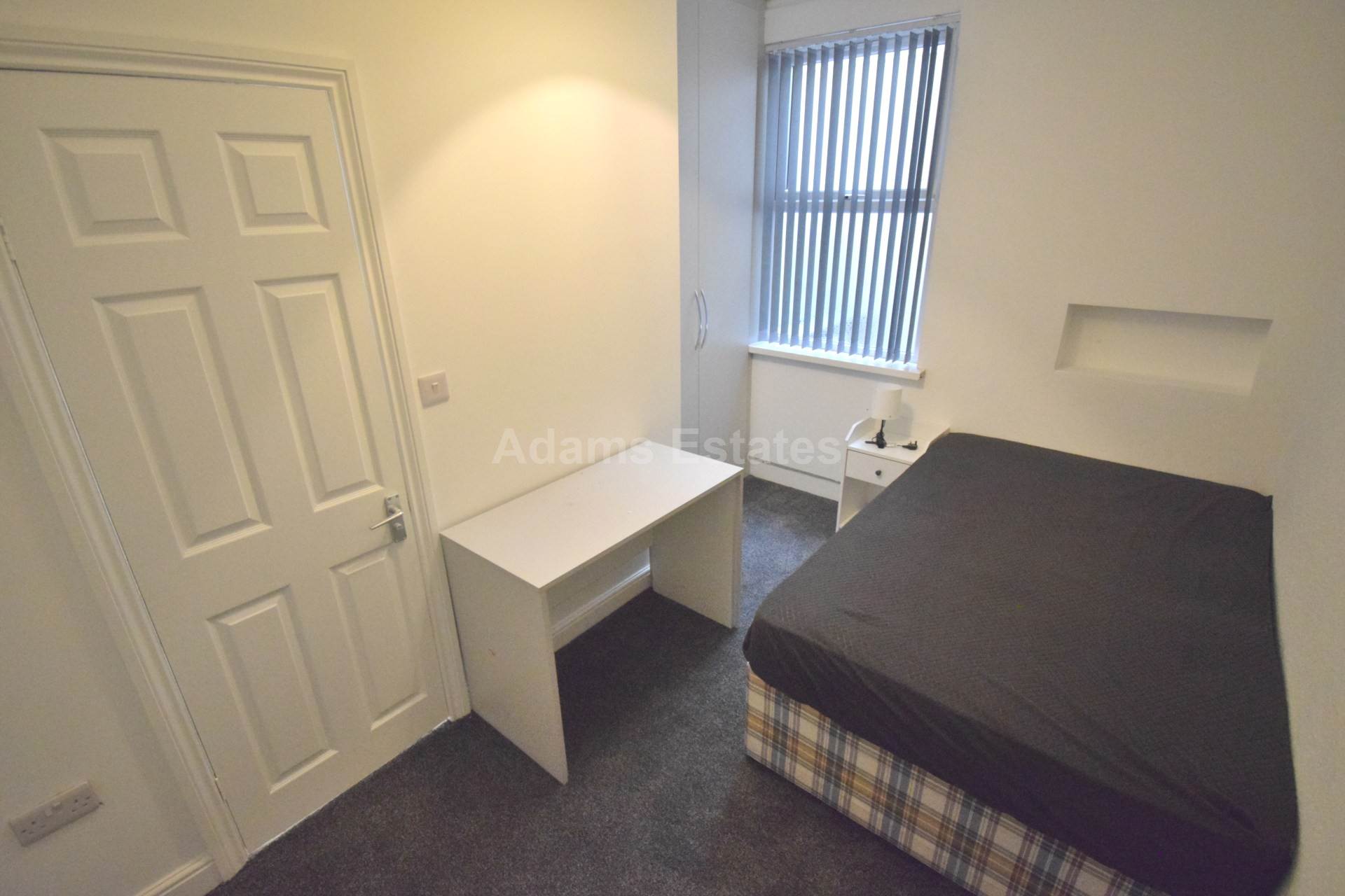 1 bed House Share for rent in Reading. From Student Holmes - University Office 1 bed House Share for rent in Reading. From Student Holmes - University Office