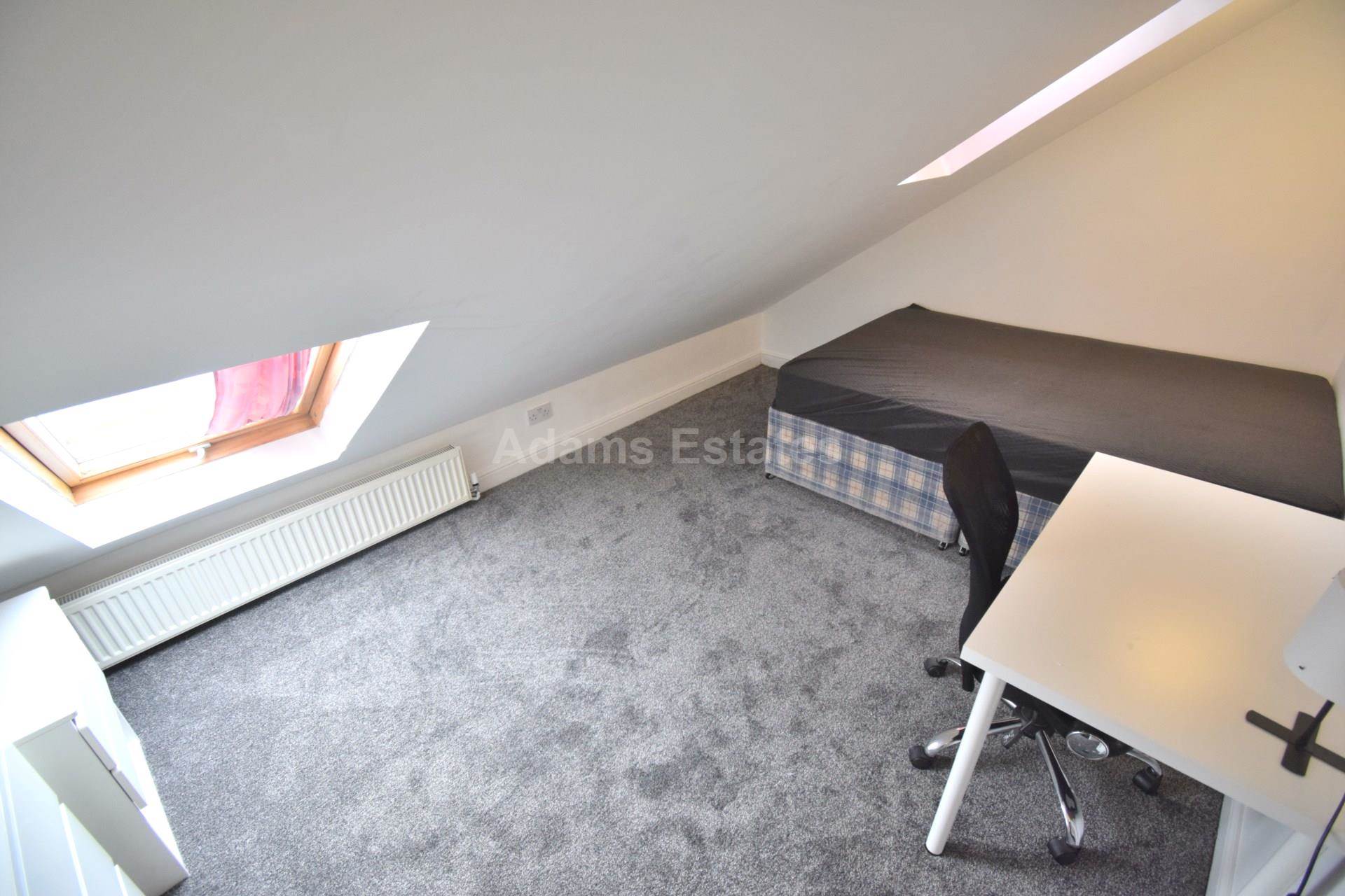 1 bed House Share for rent in Reading. From Student Holmes - University Office 1 bed House Share for rent in Reading. From Student Holmes - University Office