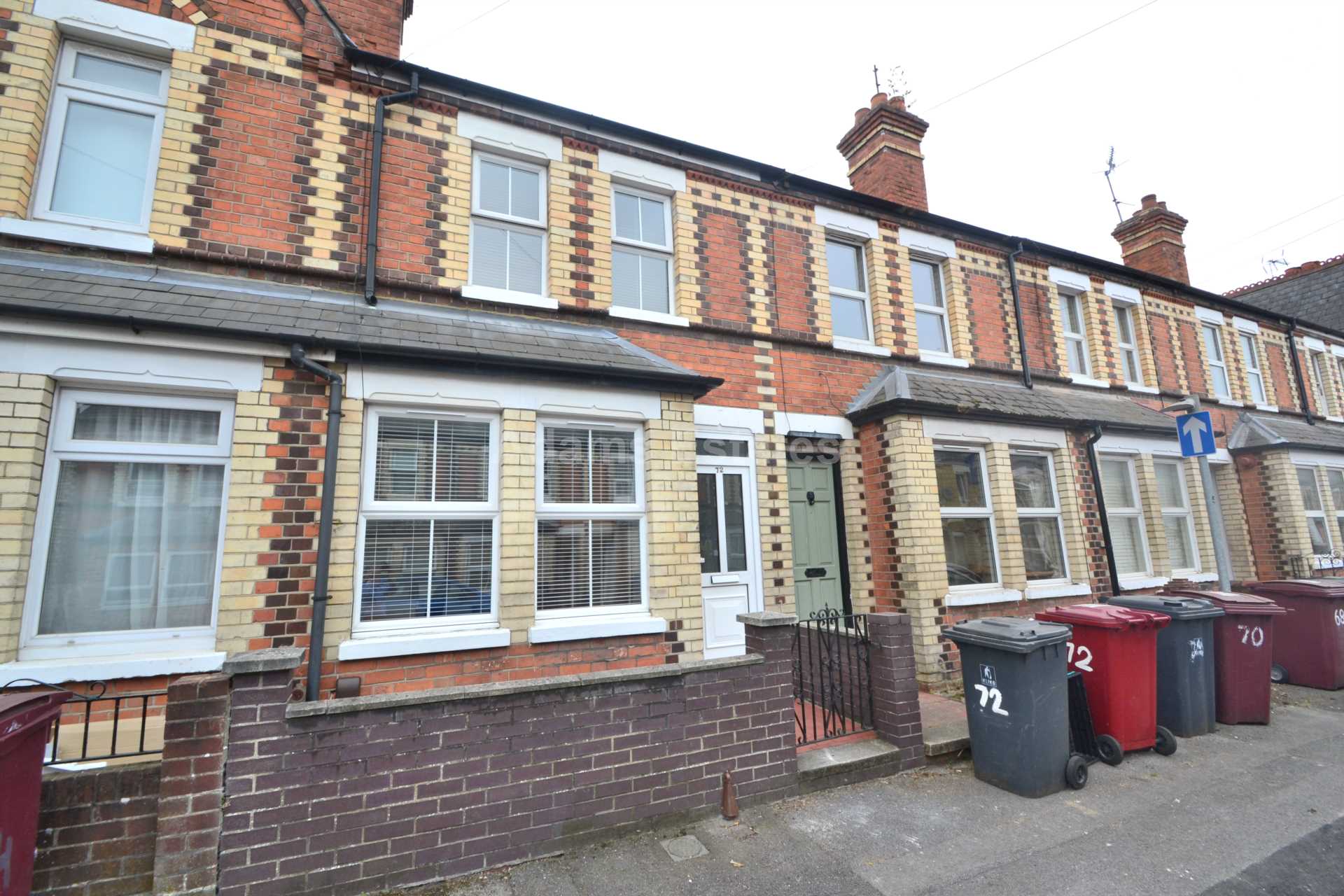 5 bed Mid Terraced House for rent in Reading. From Student Holmes - University Office 5 bed Mid Terraced House for rent in Reading. From Student Holmes - University Office