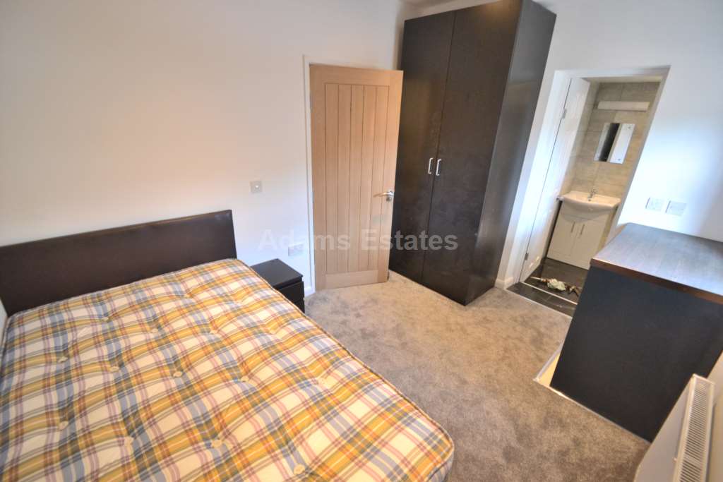 1 bed House Share for rent in Reading. From Student Holmes - University Office 1 bed House Share for rent in Reading. From Student Holmes - University Office