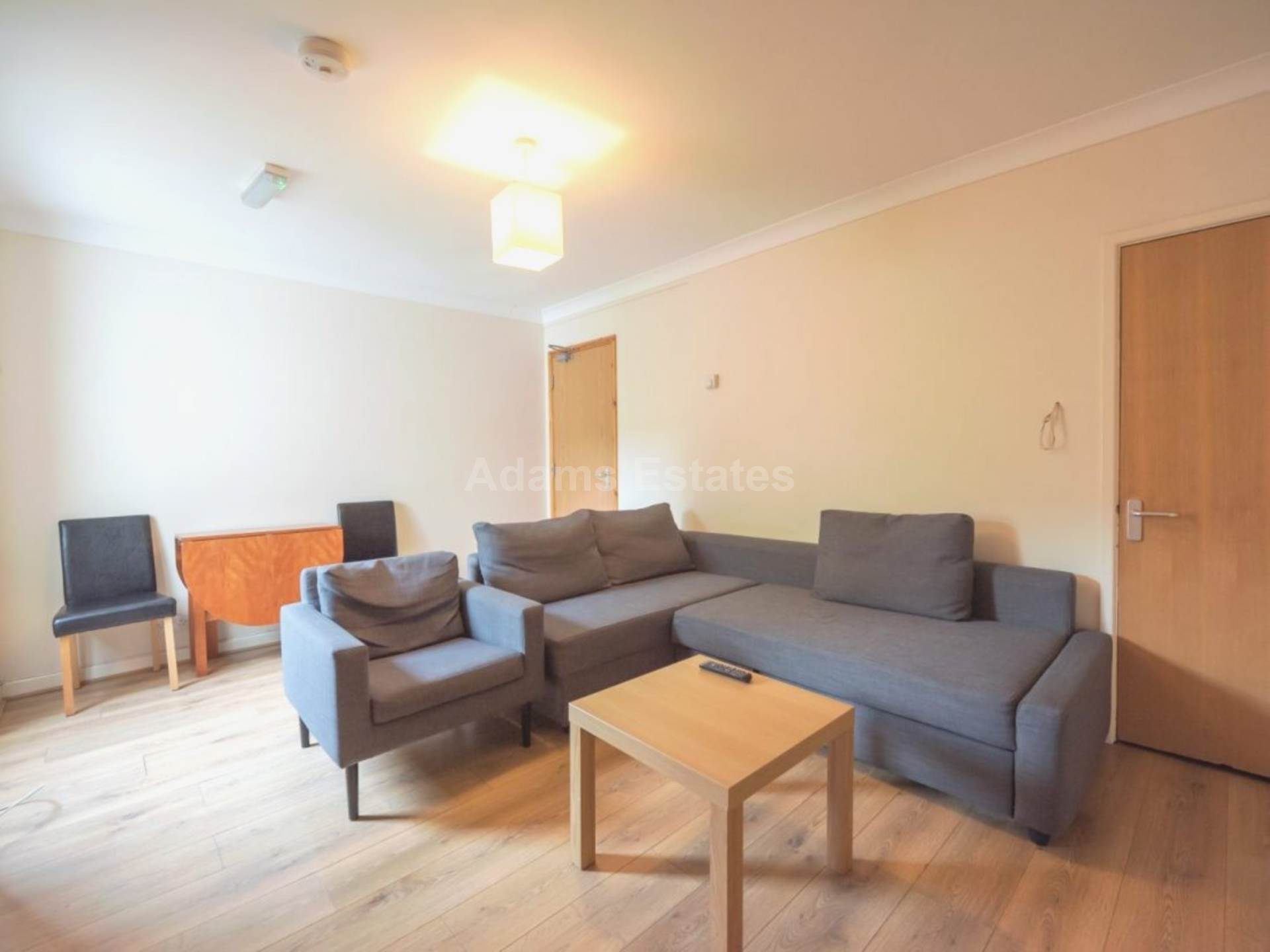 5 bed End of Terrace for rent in Reading. From Student Holmes - University Office